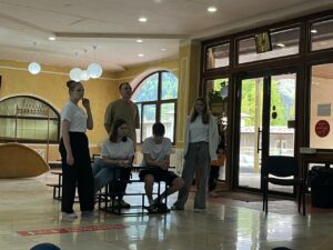 Подробнее о статье ОТКРЫТЫЕ АКТЕРСКИЕ ПЛОЩАДКИ СОЦИАЛЬНОГО ТЕАТРА «ИГРАЯ ЖИЗНЬ»