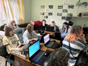 Подробнее о статье В РАМКАХ «ШКОЛЫ ДОБРОВОЛЬЧЕСТВА СПО» ПРОДОЛЖАЕТСЯ ШКОЛА ПО СОЗДАНИЮ И ТИРАЖИРОВАНИЮ ПРОФЕССИОНАЛЬНО-ОРИЕНТИРОВАННЫХ ДОБРОВОЛЬЧЕСКИХ ПРОГРАММ.