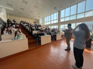 Подробнее о статье В РАМКАХ ПРОЕКТА «КЕЙС-ШКОЛА ПЕРВОЙ ДОВРАЧЕБНОЙ ПОМОЩИ» ПРОШЛА ВТОРАЯ ВСТРЕЧА С ПОТЕНЦИАЛЬНЫМИ ВОЛОНТЕРАМИ ПРОЕКТА