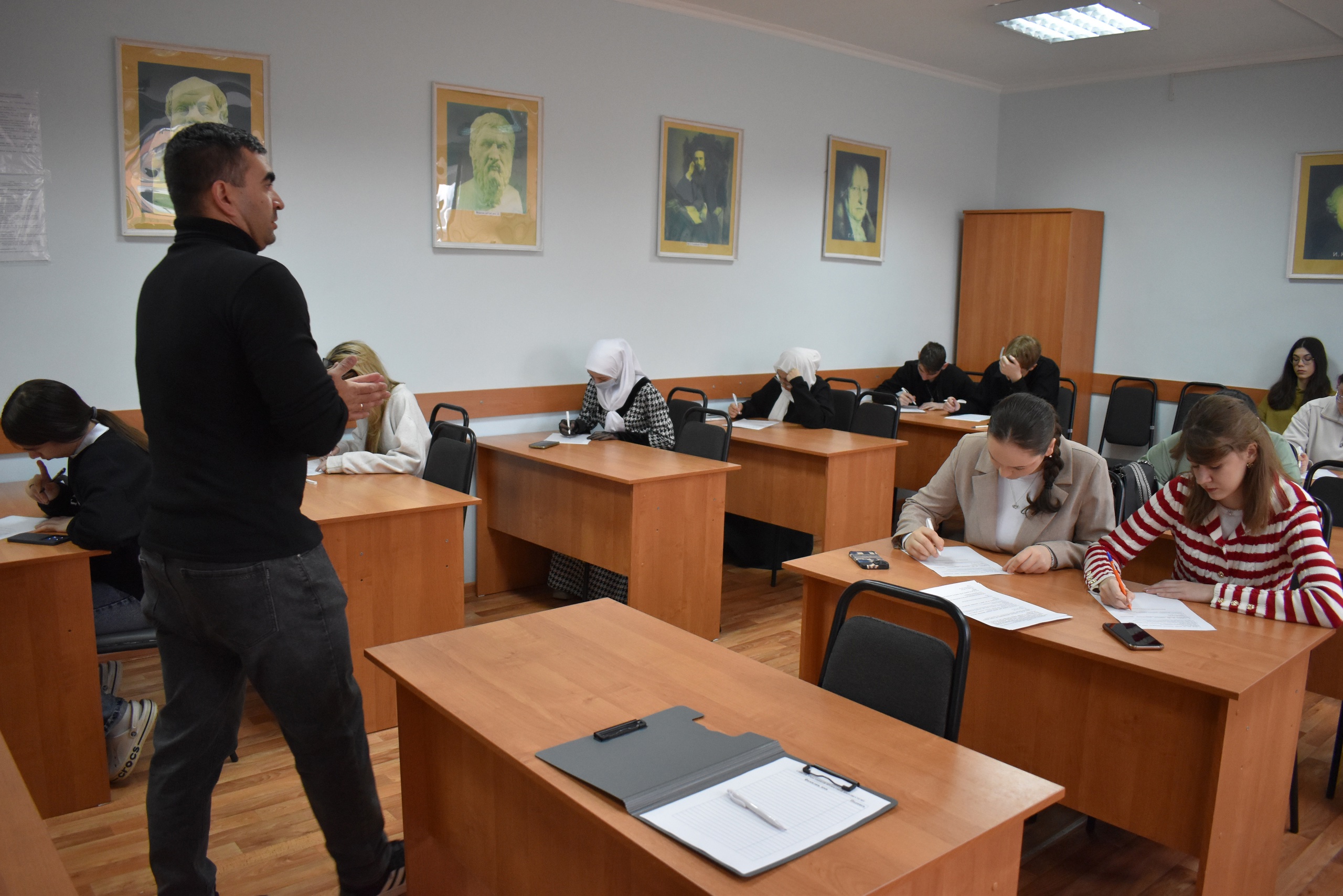 Подробнее о статье НОВОСТИ ПАРТНЕРСКОГО ПРОЕКТА  СОЦИАЛЬНЫЙ ПРОЕКТ «ПРОЕКТНАЯ ШКОЛА “ЛИДЕР”» СТАРТОВАЛ В Г. СТАВРОПОЛЬ.