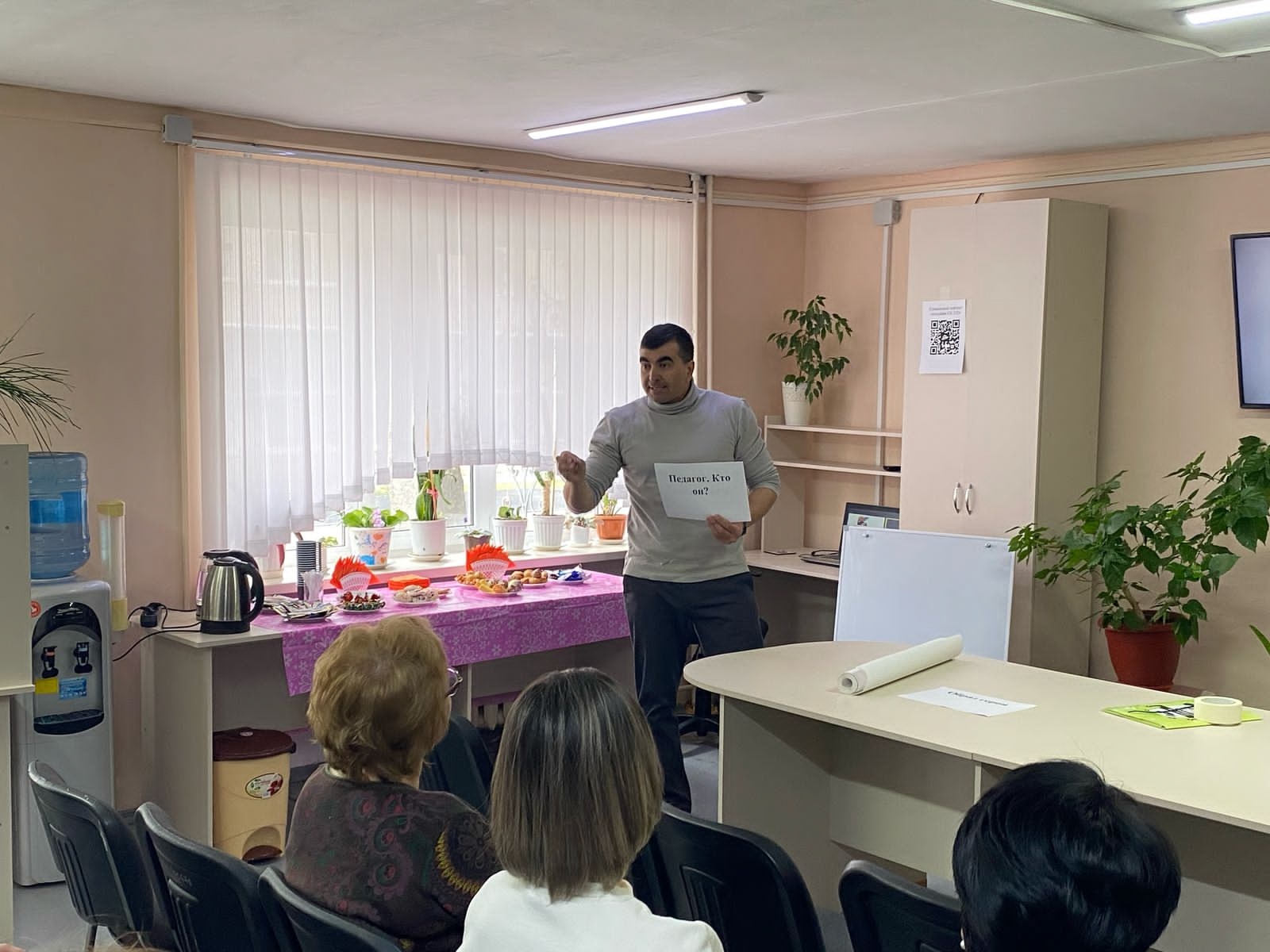 Вы сейчас просматриваете КОНСУЛЬТАЦИЯ СПЕЦИАЛИСТОВ КОЛЛЕДЖЕЙ СТАВРОПОЛЬСКОГО КРАЯ ПО АКТУАЛЬНЫМ ВОПРОСАМ ПРОВЕДЕНИЯ ТЕМАТИЧЕСКИХ ОБРАЗОВАТЕЛЬНО-ДОСУГОВЫХ, ГРАЖДАНСКО-ПАТРИОТИЧЕСКИХ, ДОСУГОВО-РАЗВИВАЮЩИХ МЕРОПРИЯТИЙ, ПРОЕКТОВ И ПРОГРАММ В ТЕРРИТОРИЯХ И УЧЕБНЫХ ЗАВЕДЕНИЯХ.